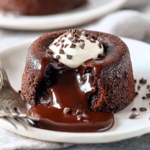 Easy Chocolate Lava Cake Recipe for Decadent Dessert Lovers