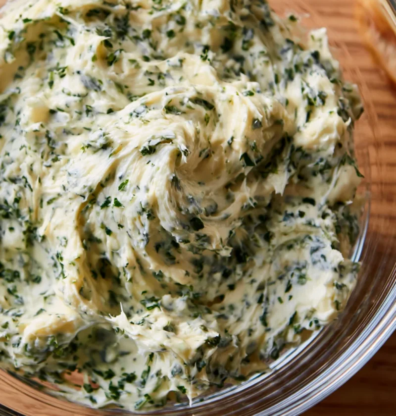 how to store garlic scapes