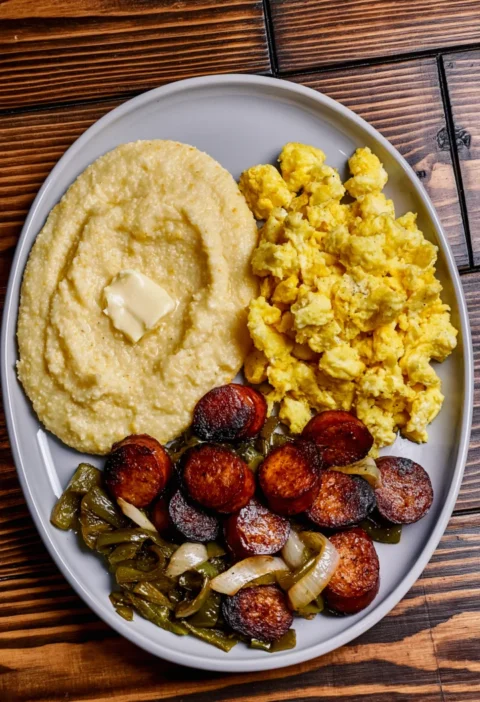 Sausage Eggs and Grits Skillet