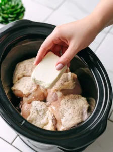 Slow Cooker Cream Cheese Salsa Chicken